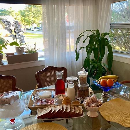 Villa Olivia Guest Rooms Χόλιγουντ Εξωτερικό φωτογραφία
