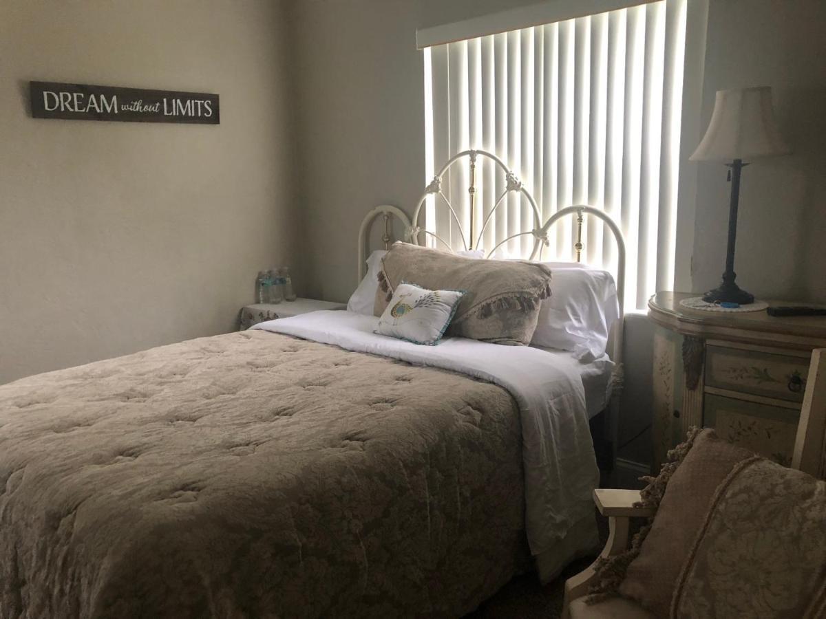 Villa Olivia Guest Rooms Χόλιγουντ Εξωτερικό φωτογραφία