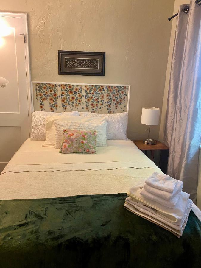Villa Olivia Guest Rooms Χόλιγουντ Εξωτερικό φωτογραφία